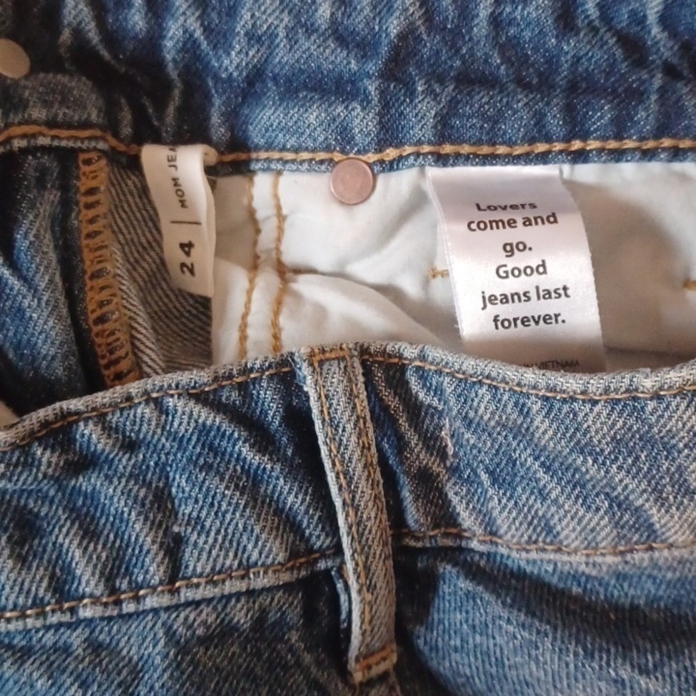 Pacsun  lighter wash Mom jeans. Size 24. Perfect color for Spring! - Picture 8 of 12